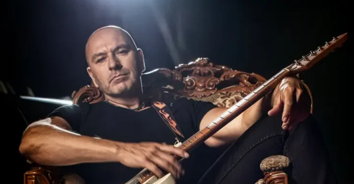 Demir Demirkan’dan yeni tekli: İki Yürek Bir Ömür