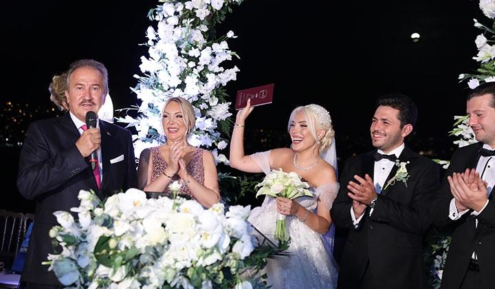 Günseli (Güler)- Ege Akgün düğününden çok özel detaylar ve görseller Quality of magazine'de 5 Günseli (Güler)- Ege Akgün düğününden çok özel detaylar ve görseller Quality of magazine’de