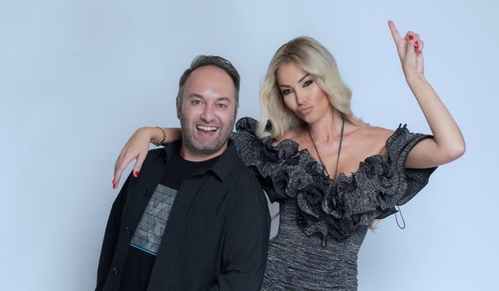 Petek Dinçöz: ‘Her gün aynada genetiğimle oynuyorum’