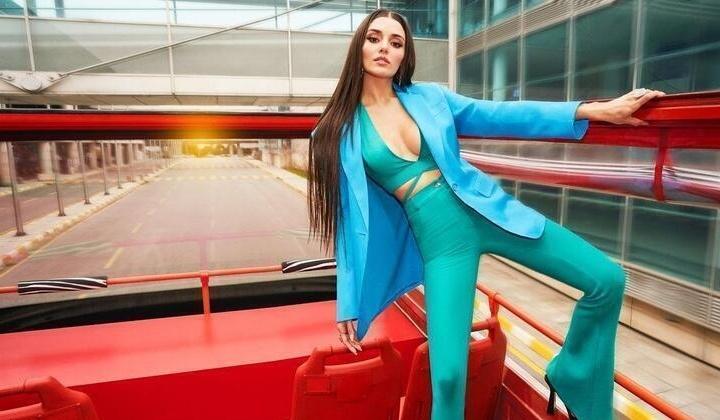 Hande Erçel'den seksi güneş banyosu 3 Hande Erçel’den seksi güneş banyosu