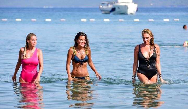 Bodrum sahilini podyuma çevirdiler 3 Bodrum sahilini podyuma çevirdiler