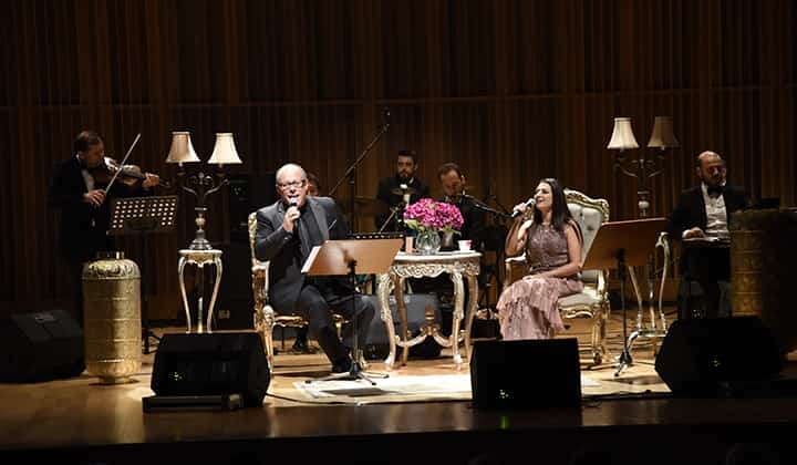 ÇED yararına özel konser! Şiirler ve şarkılar işitme engelli çocuklar için buluştu 15 ÇED yararına özel konser! Şiirler ve şarkılar işitme engelli çocuklar için buluştu