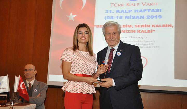 31. Kalp Haftası açılış töreni ve 'İyi Kalpli Ol' ödül töreni gerçekleşti 1 31. Kalp Haftası açılış töreni ve ‘İyi Kalpli Ol’ ödül töreni gerçekleşti