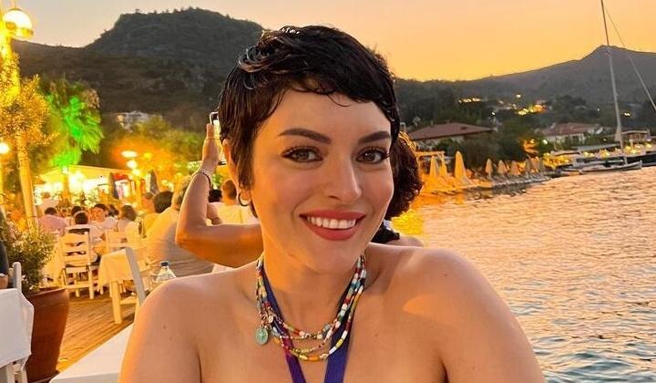 Ezgi Mola’nın tatil tercihi karavan oldu