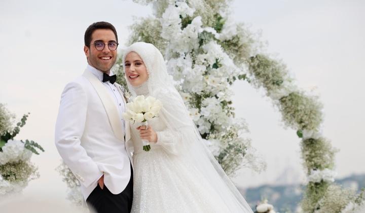 Avrupa ve Ortadoğu’nun iş ve cemiyet dünyasını buluşturan Müberra Sağlam ile Furkan Demirhan'ın düğününden çok özel anlar Quality'de 5 Avrupa ve Ortadoğu’nun iş ve cemiyet dünyasını buluşturan Müberra Sağlam ile Furkan Demirhan’ın düğününden çok özel anlar Quality’de