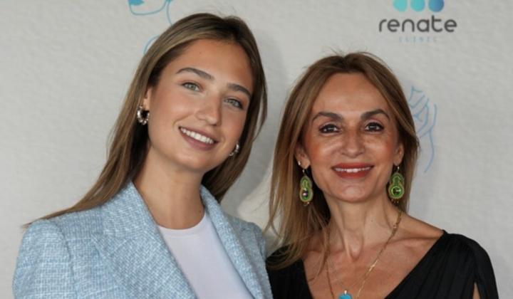Sosyal yaşamın tanınmış isimleri, Renate Klinik’in verdiği davette bir araya geldi 5 Sosyal yaşamın tanınmış isimleri, Renate Klinik’in verdiği davette bir araya geldi