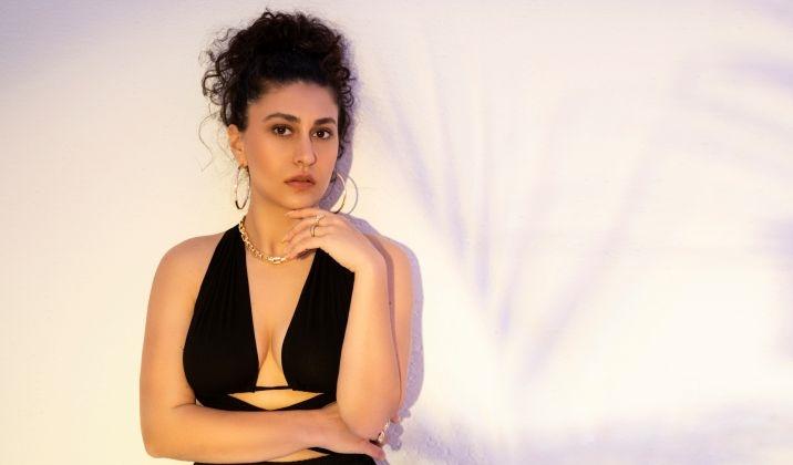 Elif Sanchez'in İspanyolca albümü 'Mi Voz' tüm dijital platformlarda 2 Elif Sanchez’in İspanyolca albümü ‘Mi Voz’ tüm dijital platformlarda