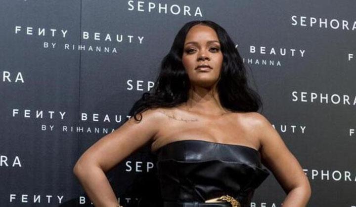 Rihanna’nın cesur hamilelik pozları dikkat çekti