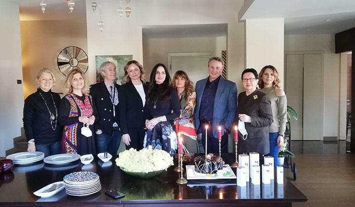 Dr.Müge Uğurlu girişimcilikteki ilk yılını dostlarıyla kutladı