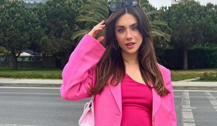 Fulya Zenginer bebeğinin fotoğrafını ilk kez paylaştı 2 Fulya Zenginer bebeğinin fotoğrafını ilk kez paylaştı