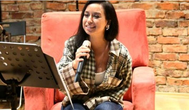 Tuğba Yurt Demet Akalın ve Aleyna Tilki polemiğini hakkında konuştu 1 Tuğba Yurt Demet Akalın ve Aleyna Tilki polemiğini hakkında konuştu