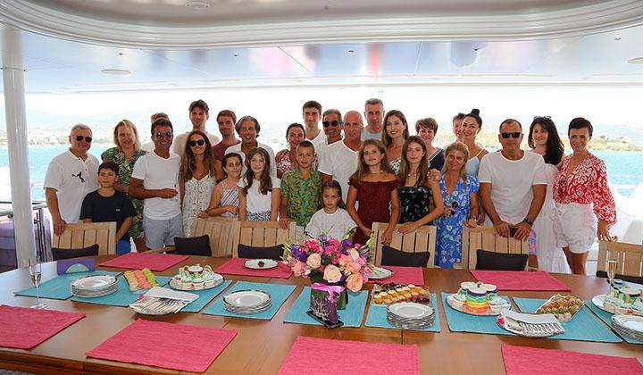 Oleksandr Yaroslavsky'den kızına Bodrum'da görkemli doğum günü 7 Oleksandr Yaroslavsky’den kızına Bodrum’da görkemli doğum günü