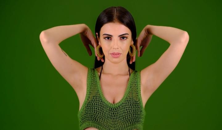 Melisa Uzunarslan’dan yeni tekli: Vicdansız Adam 1 Melisa Uzunarslan’dan yeni tekli: Vicdansız Adam