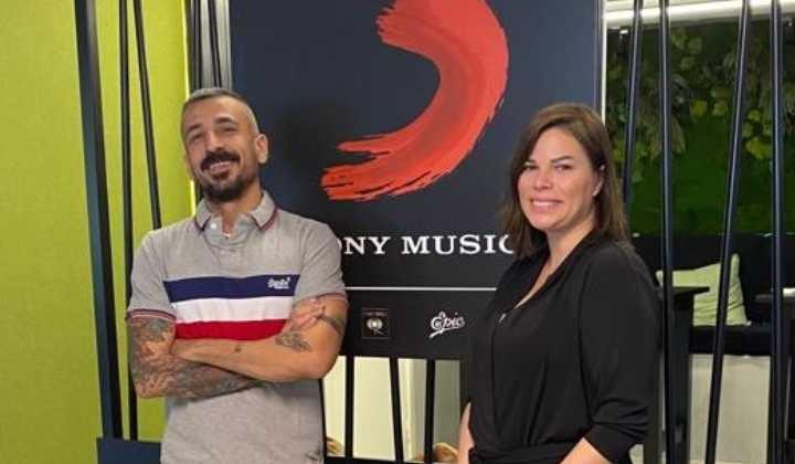 Onurr, Sony Music Türkiye ailesine katıldı 1 Onurr, Sony Music Türkiye ailesine katıldı