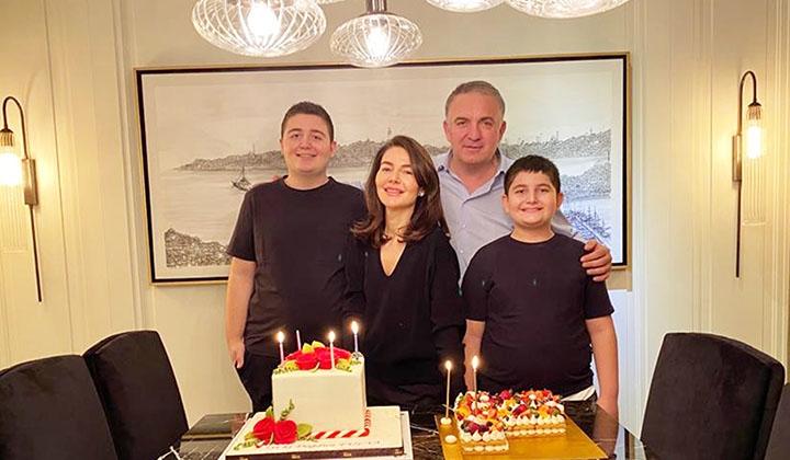 Fulya Hacısüleymanoğlu yeni yaşını ailesiyle kutladı