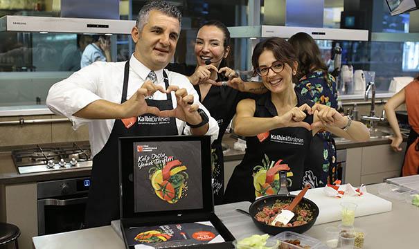Kardiyoloji Derneği'nden 'Kalp Dostu Yemek Tarifleri Kitabı' 1 Kardiyoloji Derneği’nden ‘Kalp Dostu Yemek Tarifleri Kitabı’