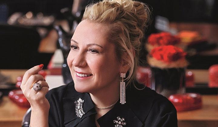 Ece Şirin ödüllü tasarımları ile dünya yıldızlarını büyülüyor 3 Ece Şirin ödüllü tasarımları ile dünya yıldızlarını büyülüyor