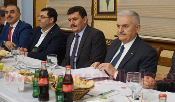 TBMM Başkanı Binali Yıldırım, STK başkanlarıyla buluştu 3 TBMM Başkanı Binali Yıldırım, STK başkanlarıyla buluştu