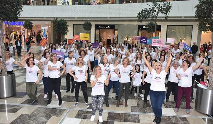 Pembe İzler Derneği, ‘Kansere Karşı Bilimle Daha Güçlüyüz’ dedi