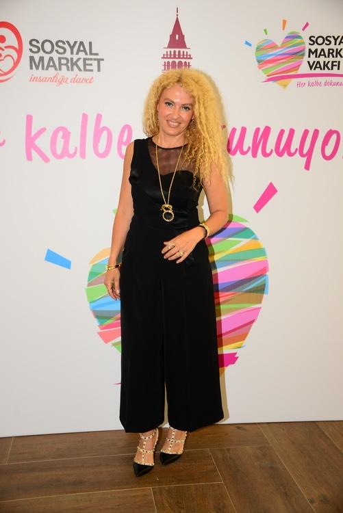 61c3e354a38f49aa89135bdabc8d8ce4sosyalmarket9 gulbin-gurel