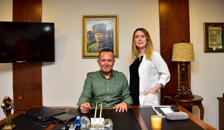 Nişantaşı’ndaki Doctor Center’in kurucusu Prof. Dr. Serdar Dağ ve Uzman Psikolog Meltem Demir Uğuz, TMS Tedavisi ile ilgili merak edilenlerli anlattı 3 Nişantaşı’ndaki Doctor Center’in kurucusu Prof. Dr. Serdar Dağ ve Uzman Psikolog Meltem Demir Uğuz, TMS Tedavisi ile ilgili merak edilenlerli anlattı