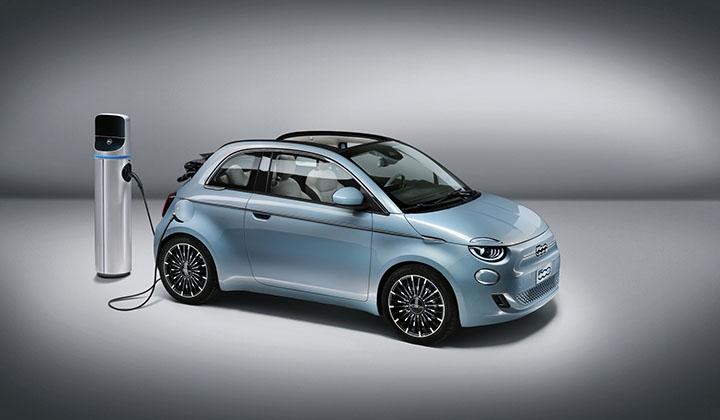 Fiat, tamamen elektrikli yeni modeli Fiat 500'ü tanıttı 5 Fiat, tamamen elektrikli yeni modeli Fiat 500’ü tanıttı