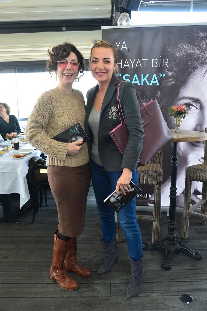 be6fde5ca68a4f32aea78f6dcdf287b61547104650_akasyaasliturkmen_burcukara akasya-asliturkmen-burcu-kara