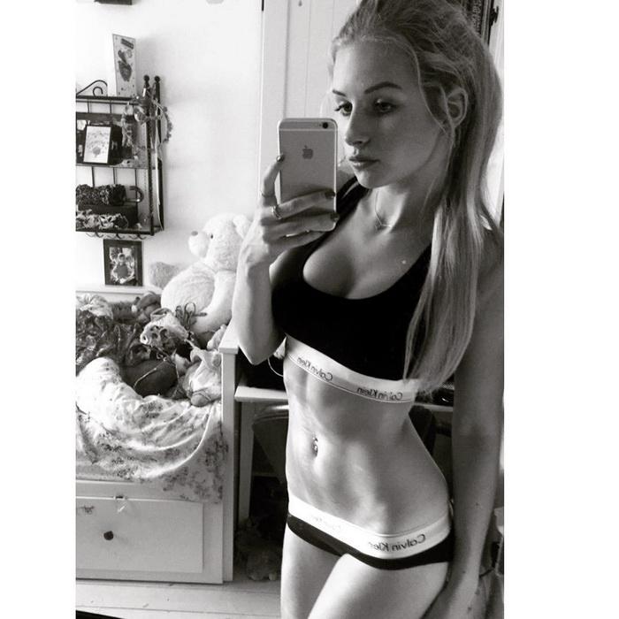 c9d18a4f8de7498fac4b42d38e7e2aa2lottiemoss2 lottie-moss