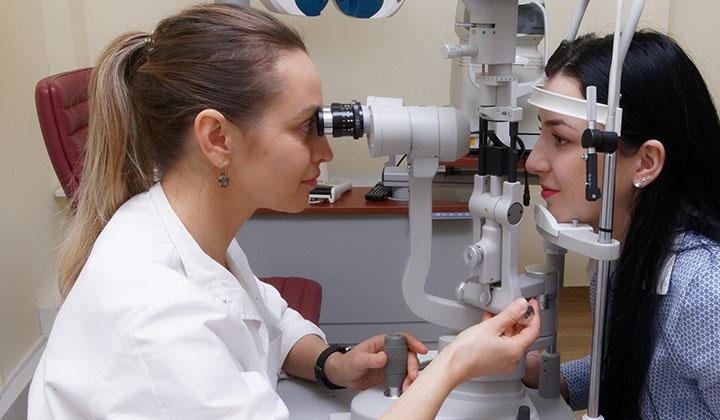 Türk Oftalmoloji Derneği Merkez Yürütme Kurulu Üyesi Prof. Dr. Hüban Atilla, 2020’de göz sağlığımıza ilişkin durumu özetledi 1 Türk Oftalmoloji Derneği Merkez Yürütme Kurulu Üyesi Prof. Dr. Hüban Atilla, 2020’de göz sağlığımıza ilişkin durumu özetledi