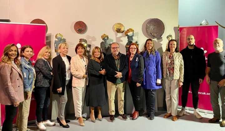 Çağdaş sanat duayenlerinden kız çocuklarının eğitime erişimine destek