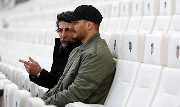 Sarp ve Yusuf Müdür bu kz BJK Vodafone Arena'da buluştu 2 Sarp ve Yusuf Müdür bu kz BJK Vodafone Arena’da buluştu