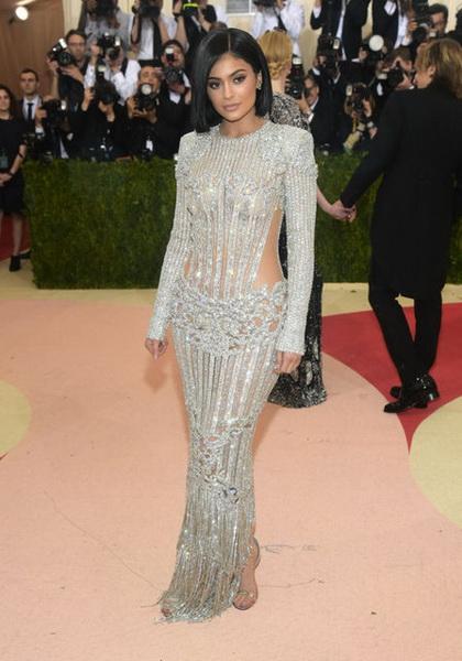kylie-jenner kylie-jenner