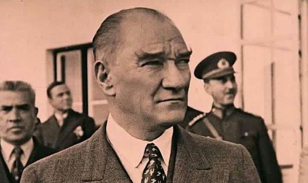 Ünlü isimler 10 Kasım’da Atatürk’ü saygı ve özlemle andı