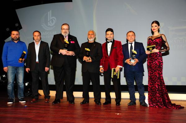 3.Taksiciler Ödül Töreni 1 abdullah-malkoc-yasar-atalay-nurcan-sabur-nurettin-soydan-onur-sakar-salih-kececi-tugce-sarikaya