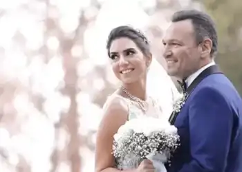 Ali Sunal ve Nazlı Kurbanzade, evliliklerinin 5’inci yılını kutladı