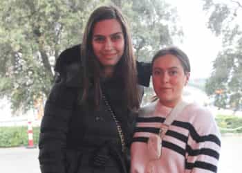 Amine Gülşe arkadaşıyla iftar öncesi alışveriş turunda