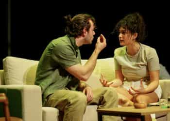 Levent Can, Hande Doğandemir ve Aytaç Şaşmaz’ın çarpıcı performanslarıyla ‘Eksik’ Nisan ayında da sahnelerde