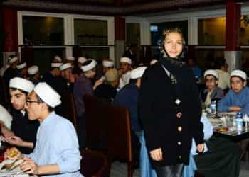 Merve Mermer’den 100 öğrenciye iftar yemeği