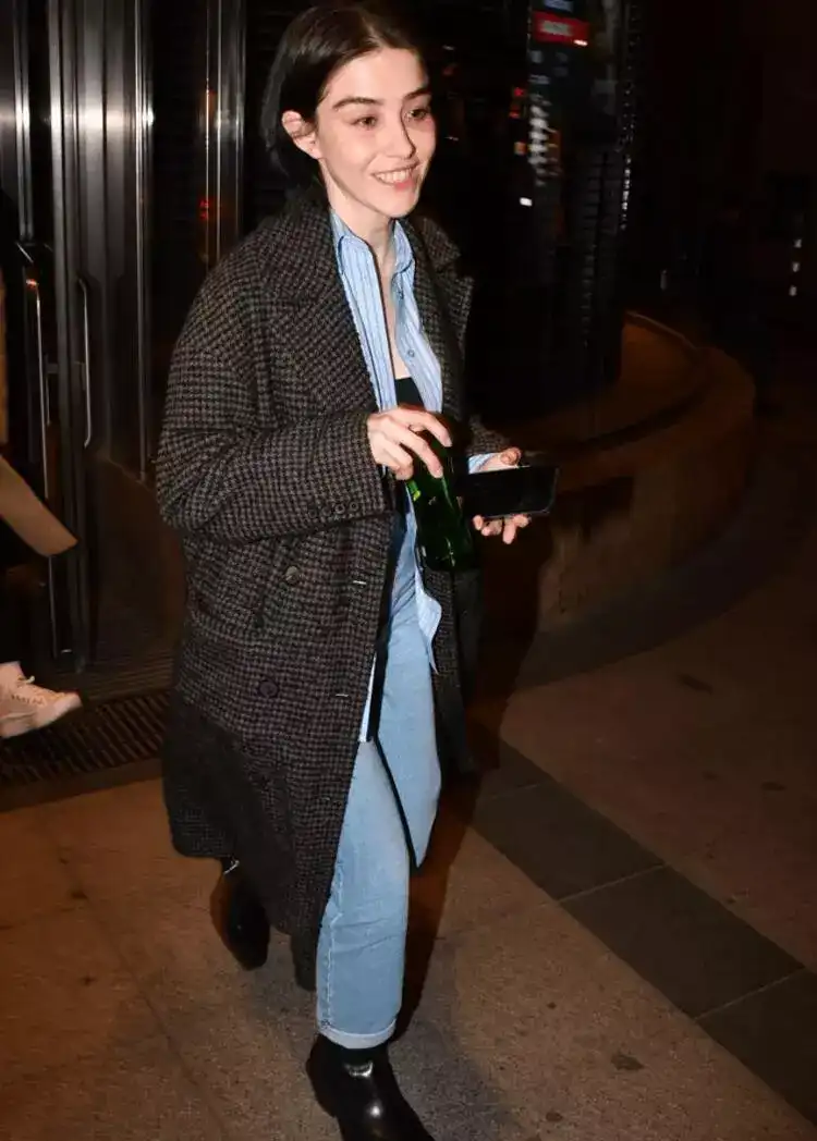 Makyaksız görüntülenen Özge Gürel'den 'fotoğrafları silin' ricası 4 ozge gurel makyajsiz Makyaksız görüntülenen Özge Gürel'den 'fotoğrafları silin' ricası