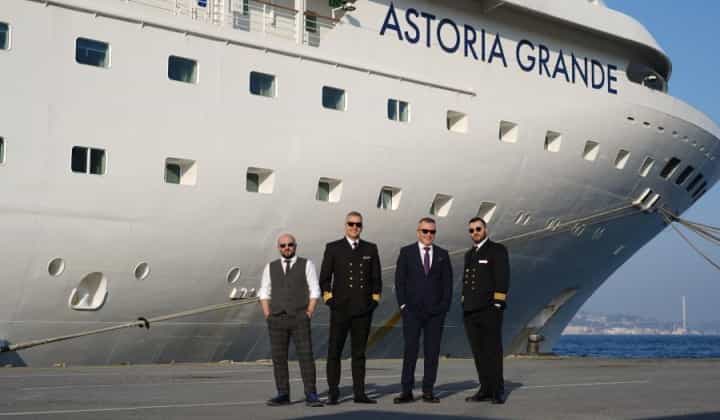 Camelot Maritime, almayı planladığı yeni cruise gemisi ile sektördeki payını artıracak 1 Camelot Maritime, almayı planladığı yeni cruise gemisi ile sektördeki payını artıracak