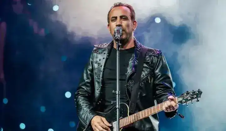 Haluk Levent’ten depremzedeler özel konser