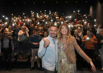 Hava Muhalefeti filmine İzmir’de coşkulu gala