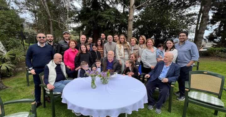Acarlar Şirketler Topluluğu’nun Kurucusu İsmet Acar 78 yaşına bastı 12 Acarlar Şirketler Topluluğu’nun Kurucusu İsmet Acar 78 yaşına bastı