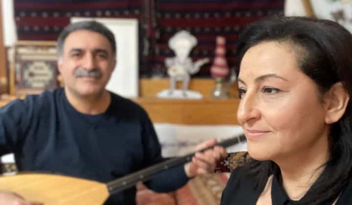 Özlem Tokaslan’ın ikinci teklisi ‘Şu İzmir’den Çekirdeksiz Nar Gelir’ çıktı