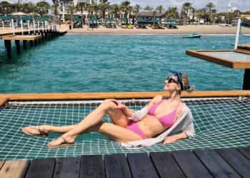 Şebnem Schaefer deniz ve bikini sezonunu açtı