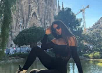 Simge Sağın, ‘Harcandıkça’ ile Spotify Camp Nou stadında