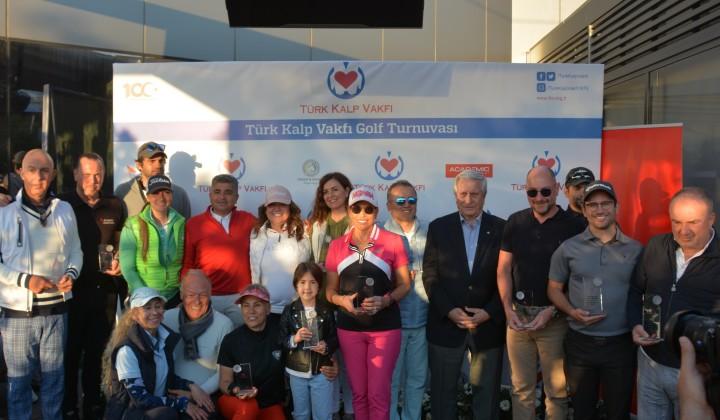 35. Kalp Haftası kapsamında 'Türk Kalp Vakfı Golf Turnuvası' gerçekleşti 1 35. Kalp Haftası kapsamında ‘Türk Kalp Vakfı Golf Turnuvası’ gerçekleşti