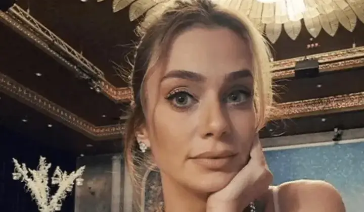 Çiğdem Batur'dan esprili malikane yorumu 1 Çiğdem Batur’dan esprili malikane yorumu