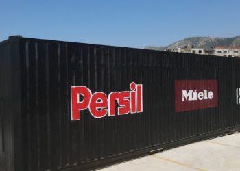 Persil ve Miele, deprem bölgelerinde çamaşır yıkama ve kurutma alanları oluşturarak depremzedelerin kullanımına sundu