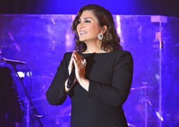 Sibel Can, yavru vatanda Kıbrıs Merit Park Otel’de muhteşem bir geceye imza attı